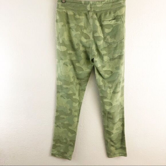 Better Rich Green camouflaged Joggers size S. - Picture 4 of 5